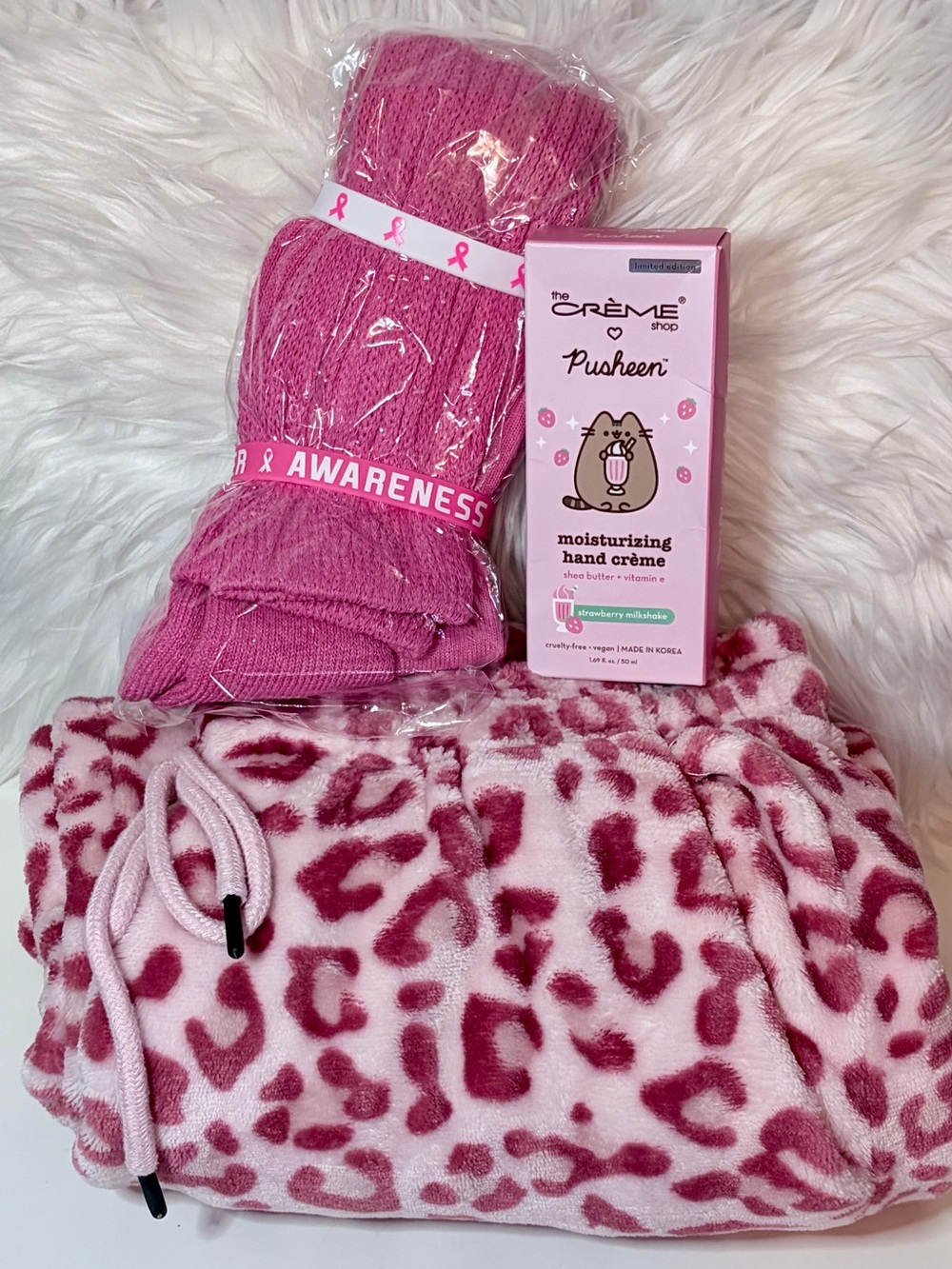 Creme Shop Pusheen Hand Creme, Pink Fuzzy Leopard Lounge Pants & Slouchy Socks - Picture 2 of 8